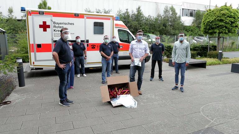 Bayrisches Rotes Kreuz Spende von 200 Faceshields für das Bildungszentrum Nürnberg